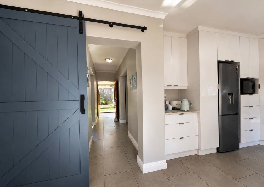 4 Bedroom Property for Sale in Aurora Western Cape